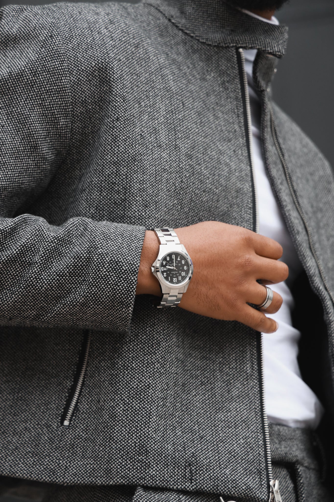 Men 40mm Military Dial Stainless Steel Bracelet watch