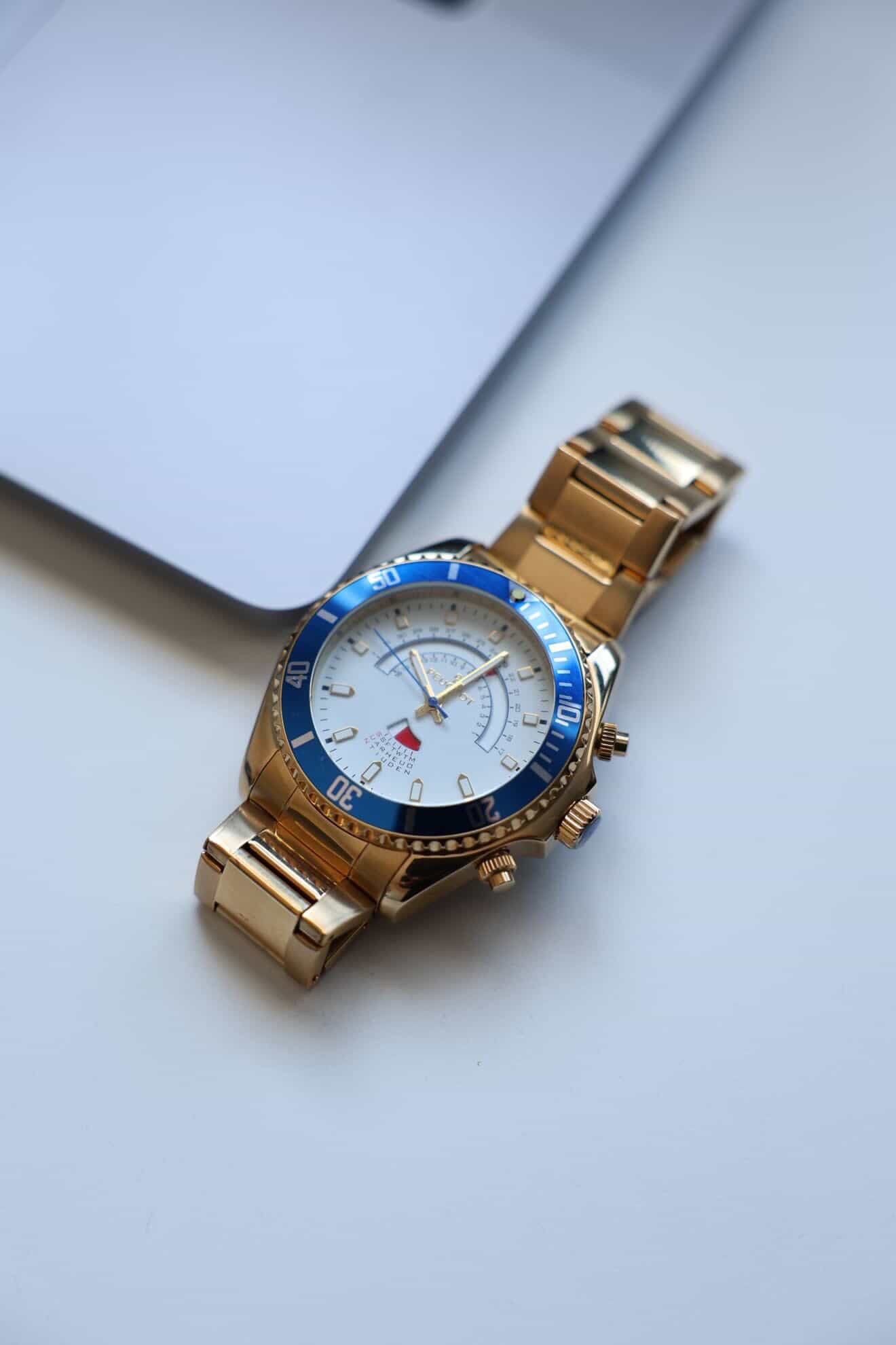 Men's 46mm Gold Circular Day Date Stainless Steel Bracelet Watch