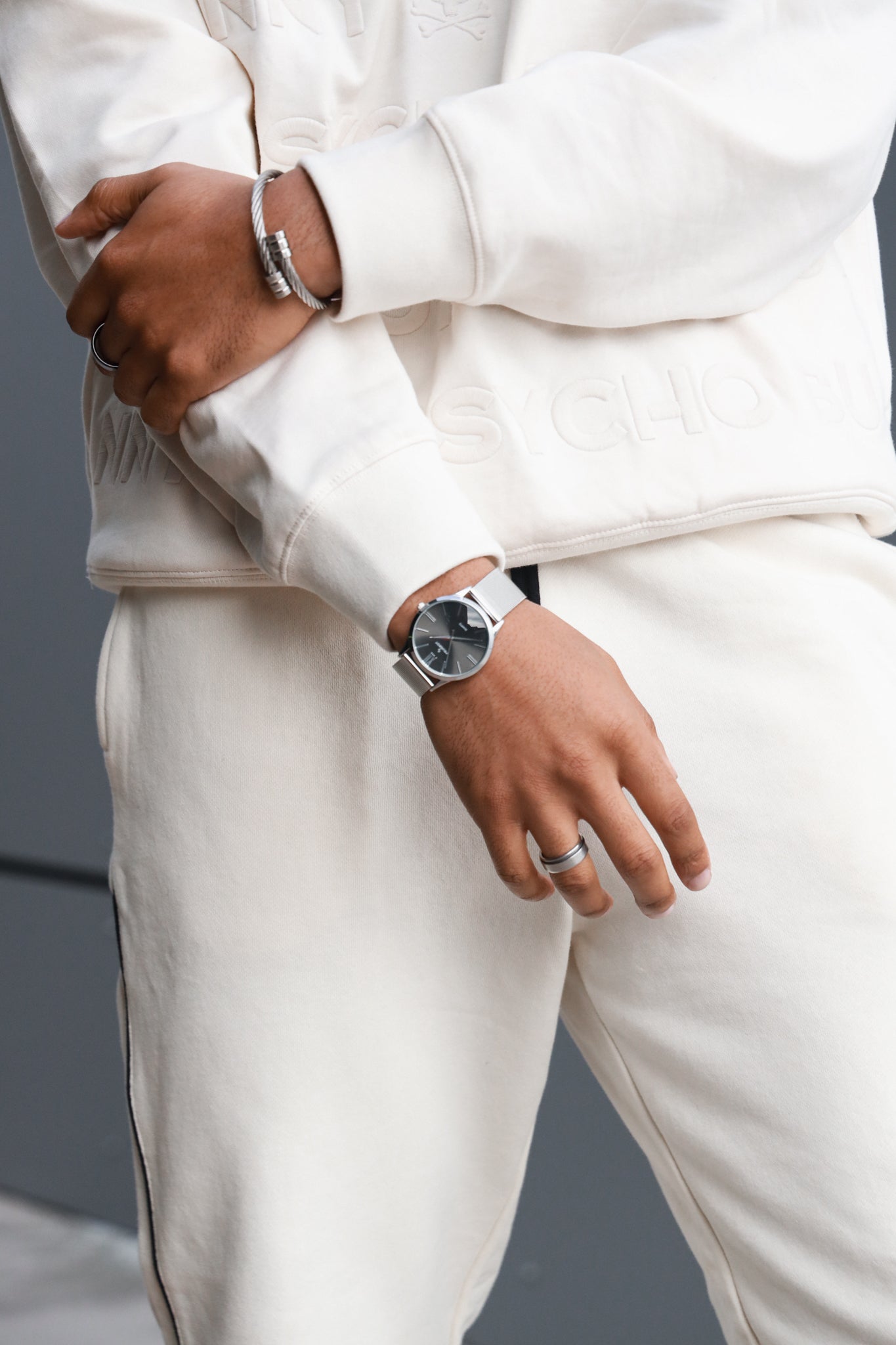 Men's 40mm Grey Dial Slim Case Stainless Steel Mesh Watch