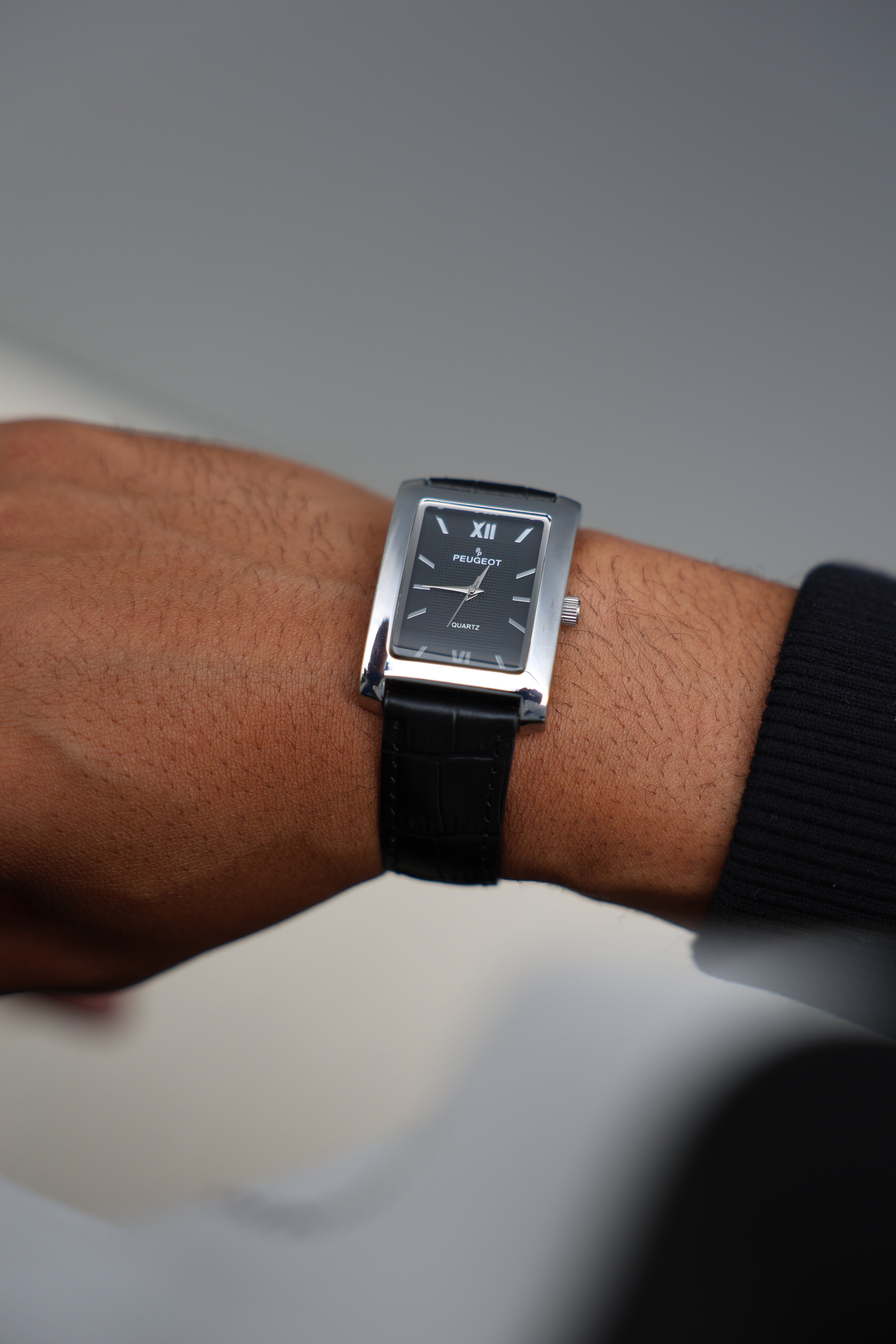 Men's 30X40mm Silver Tank Shape Watch with Black Dial and Strap