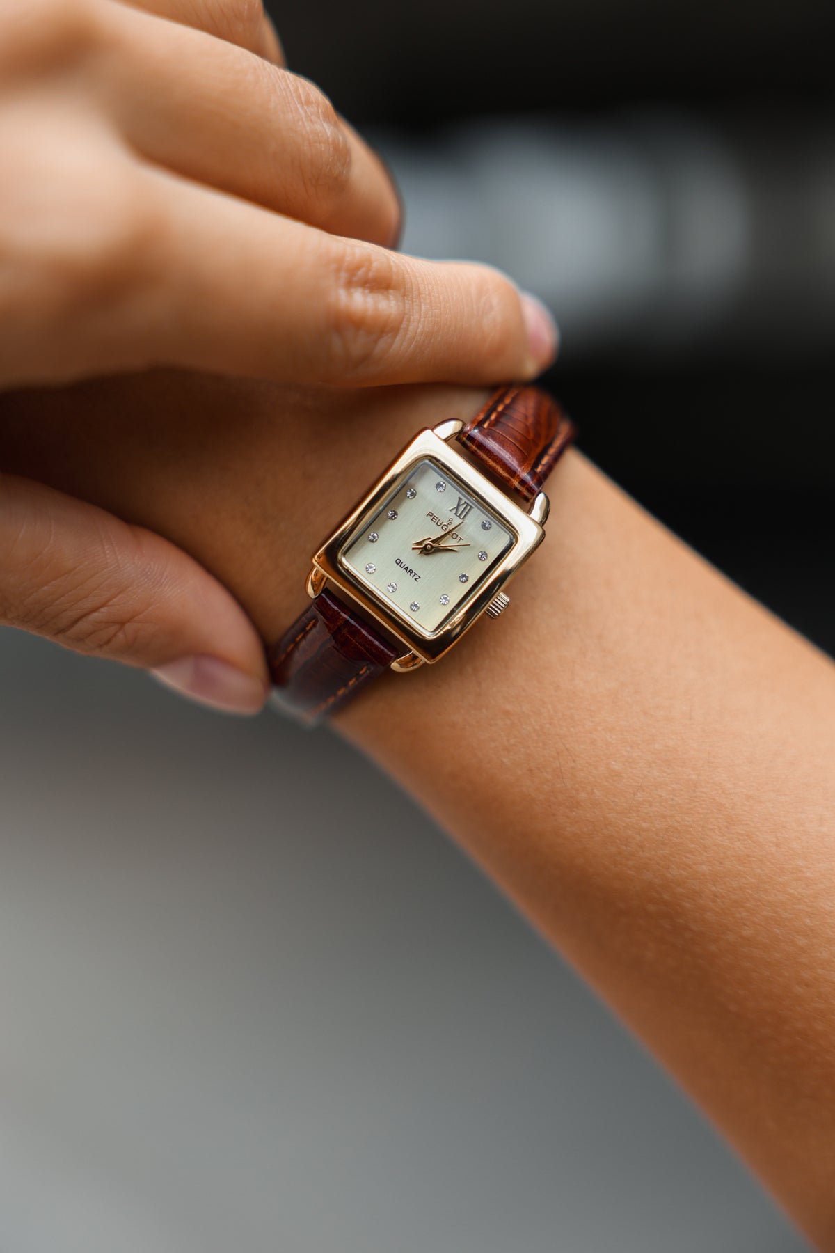 Women's 20mm Square Watch with Glossy Brown Leather Strap