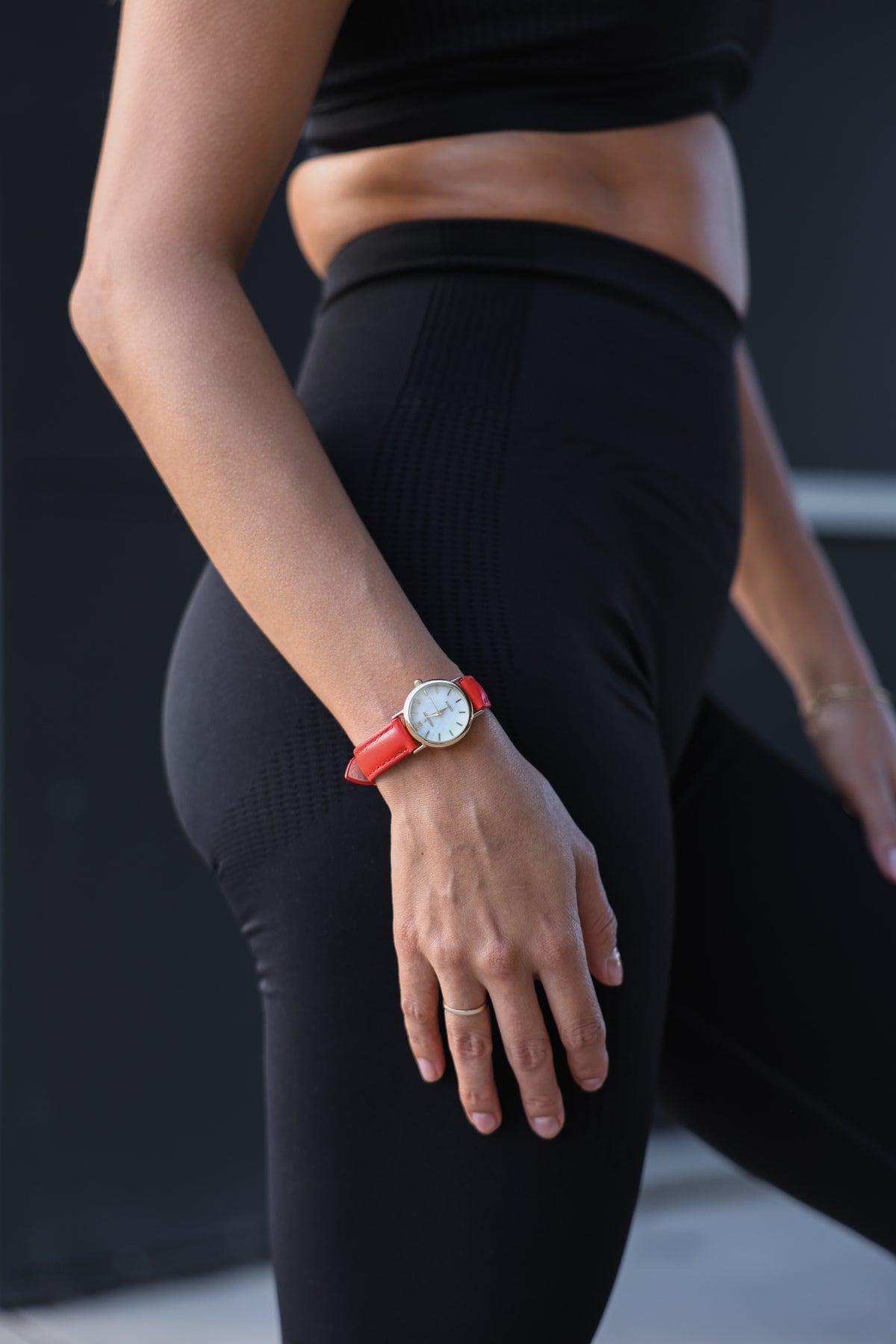 Women's Classic 24mm Red Watch With Easy to Read Numerals