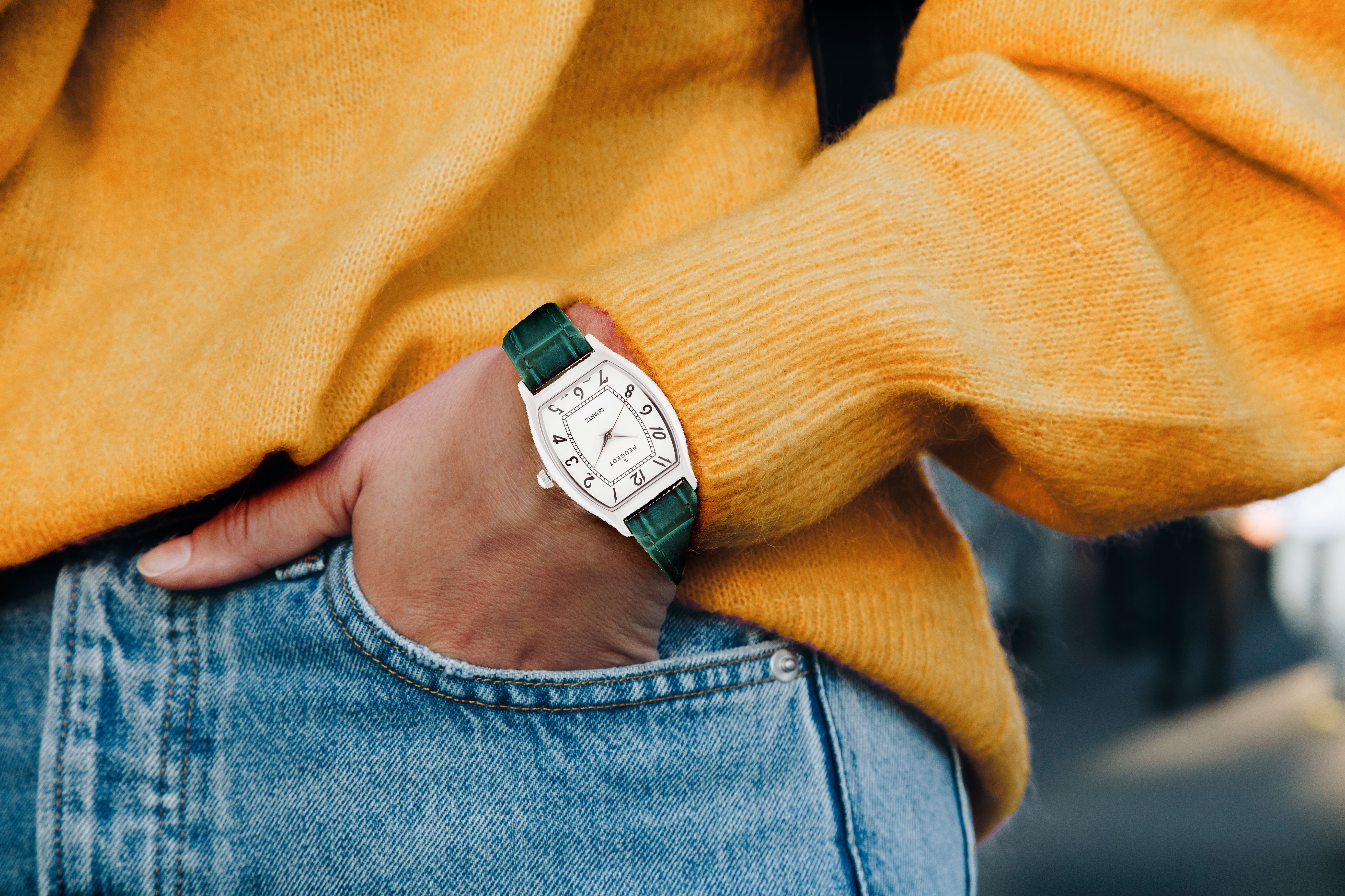 Women 26 x 32mm Cushion Shape Watch with Green Leather Band