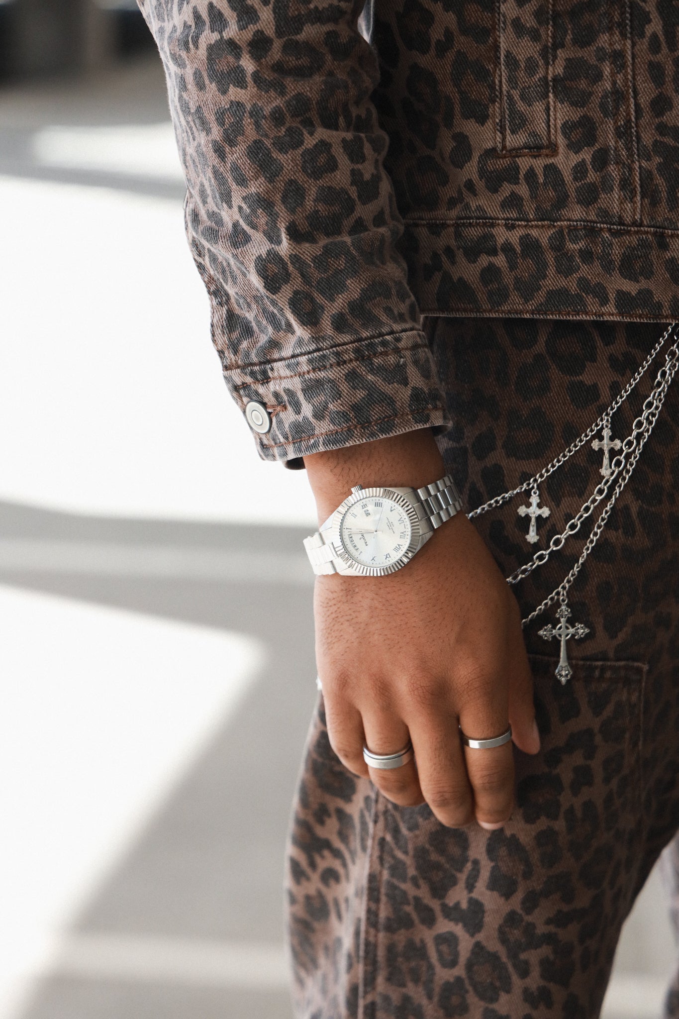 Men's 40mm Silver Face Fluted Bezel Steel Bracelet Watch