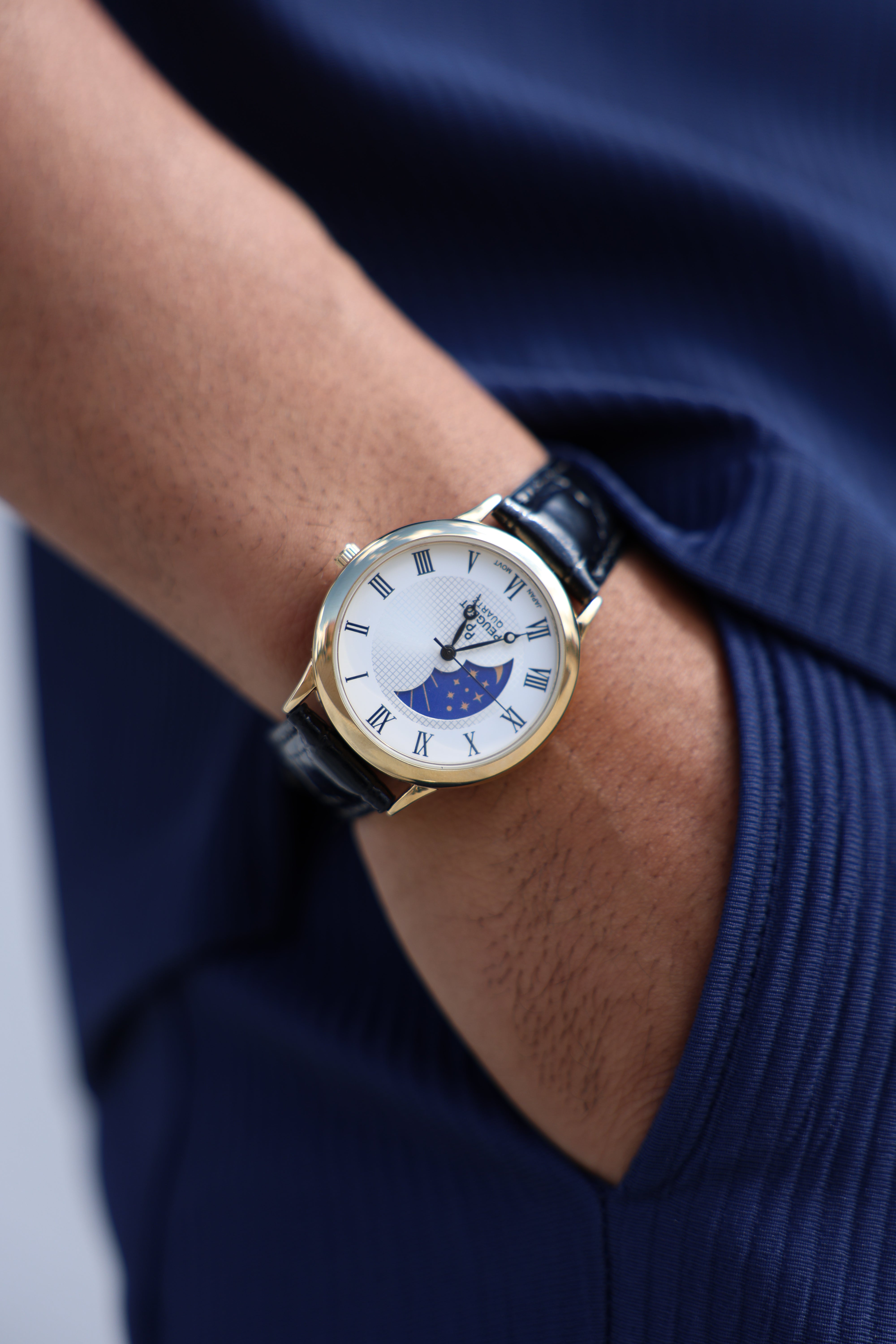 Men's 38mm White Dial Sun-Moon Leather Strap watch
