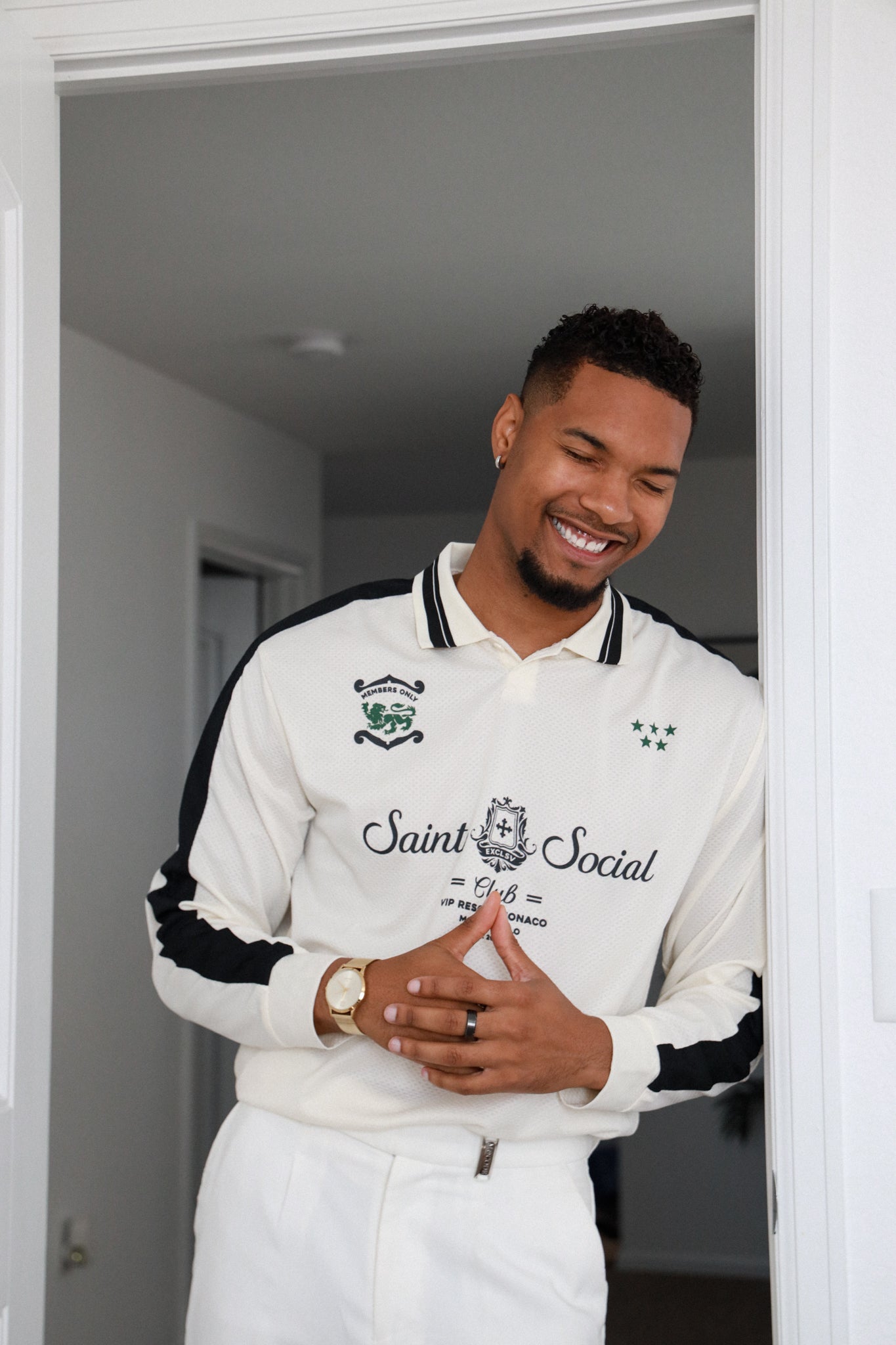 Men's 40mm Wafer Slim Round Gold-Plated Case Watch with Leather Strap