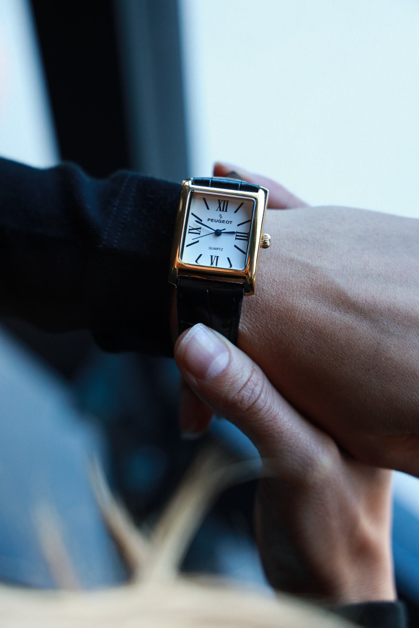 Women's Tank Watch Roman Dial Black Leather Strap