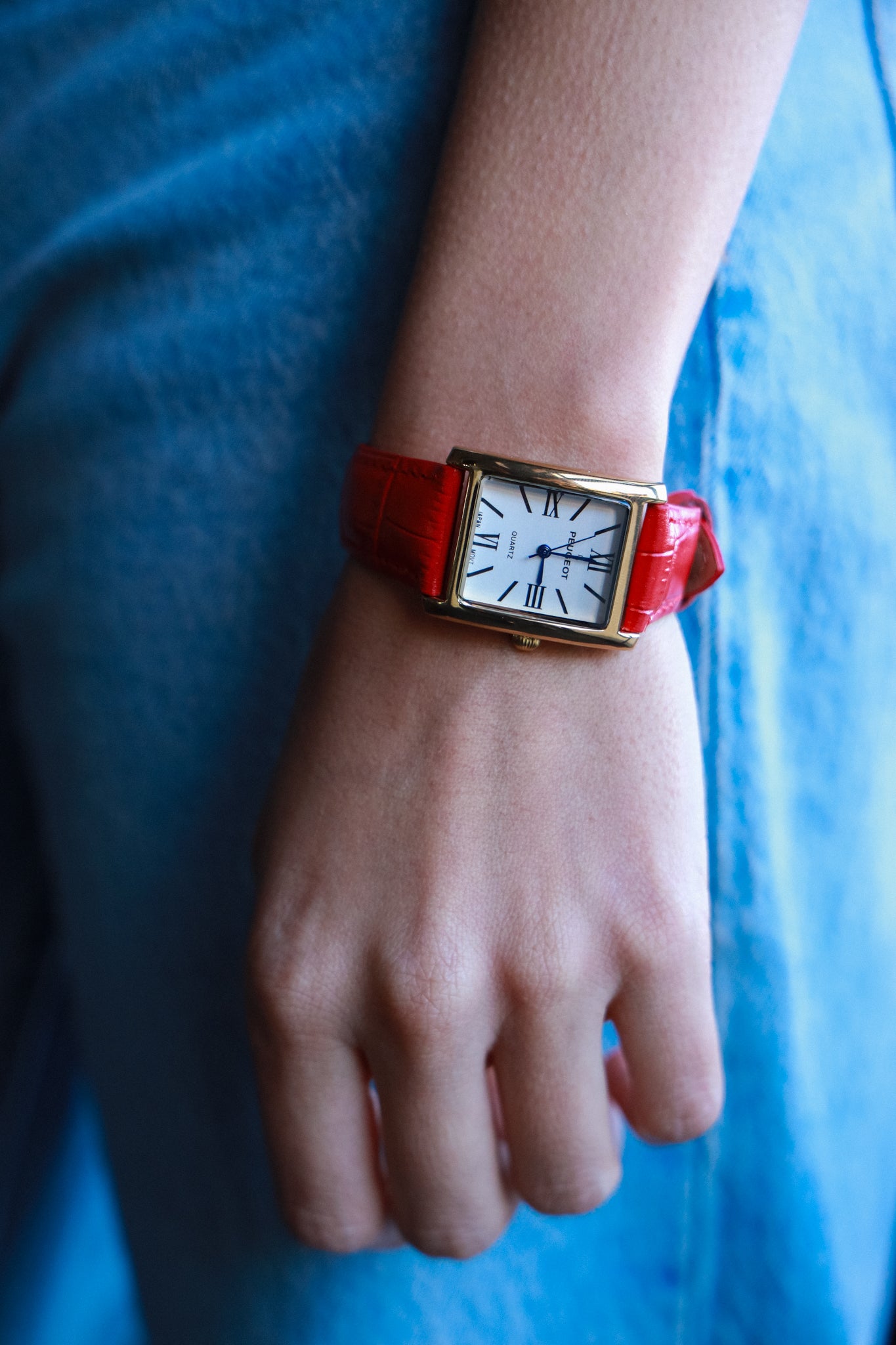 Women's Tank Watch Roman Dial Red Leather Strap