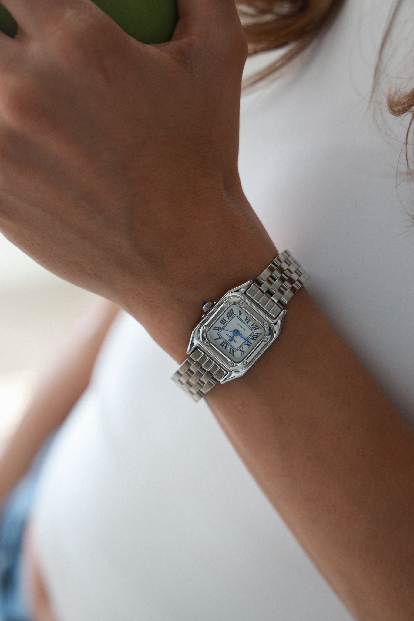 Womens 20x22mm Silver-Tone Panther Link Bracelet Watch